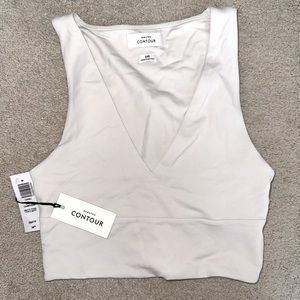 Aritzia Babaton Dean Contour Matte Pearl Top 2XS - BRAND NEW, NEVER WORN